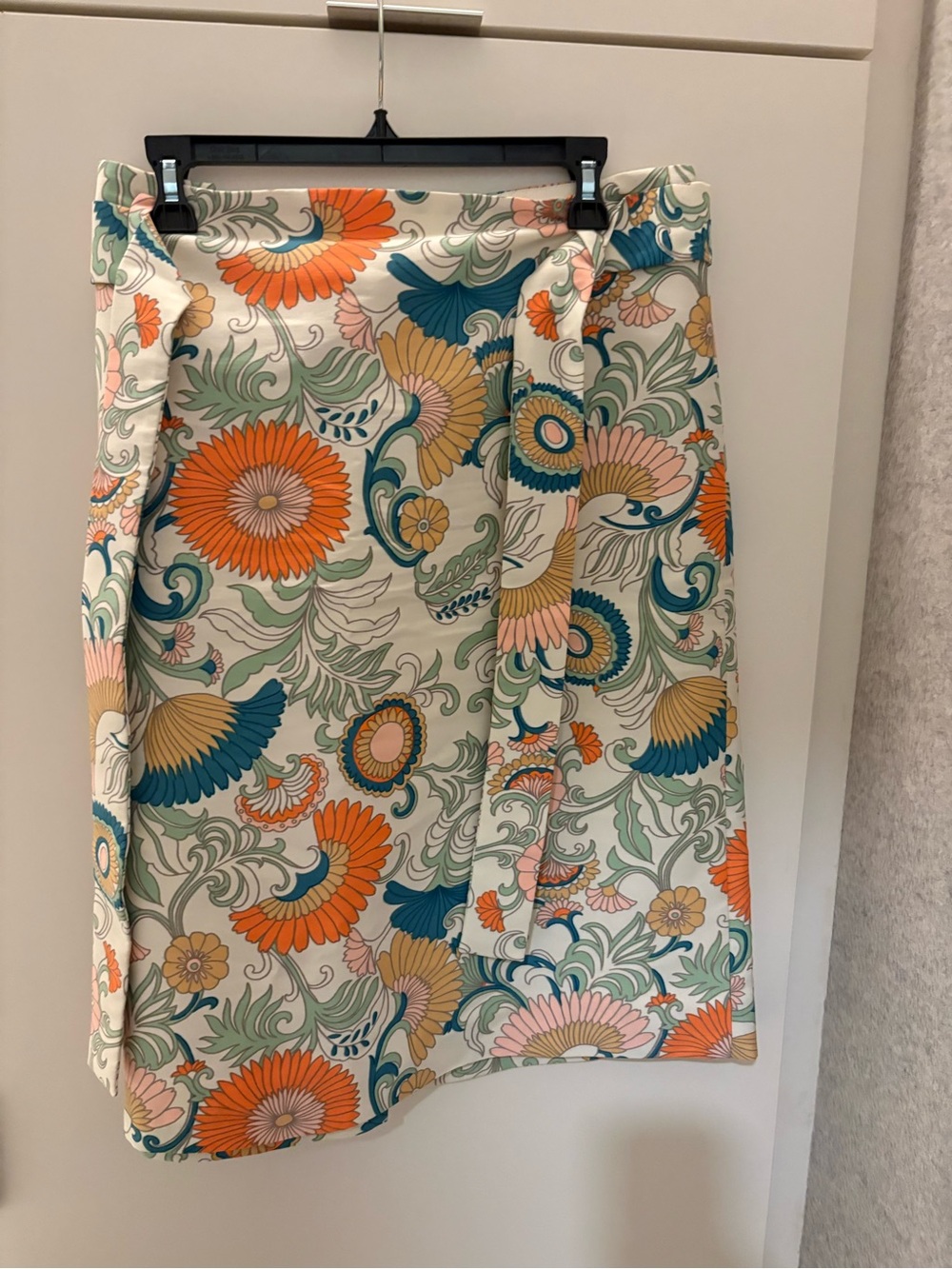 J. Crew Tie-Waist Skirt in Ornate Floral. Size 16. Like New.